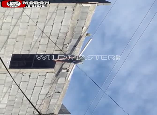 Video :killed by electrocution without anyone's assistance (public warning)